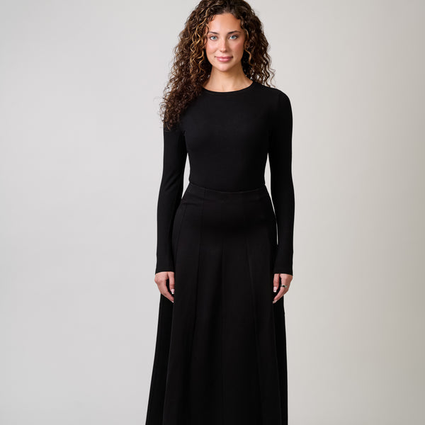 Basic Panel Skirt – Black – 35"