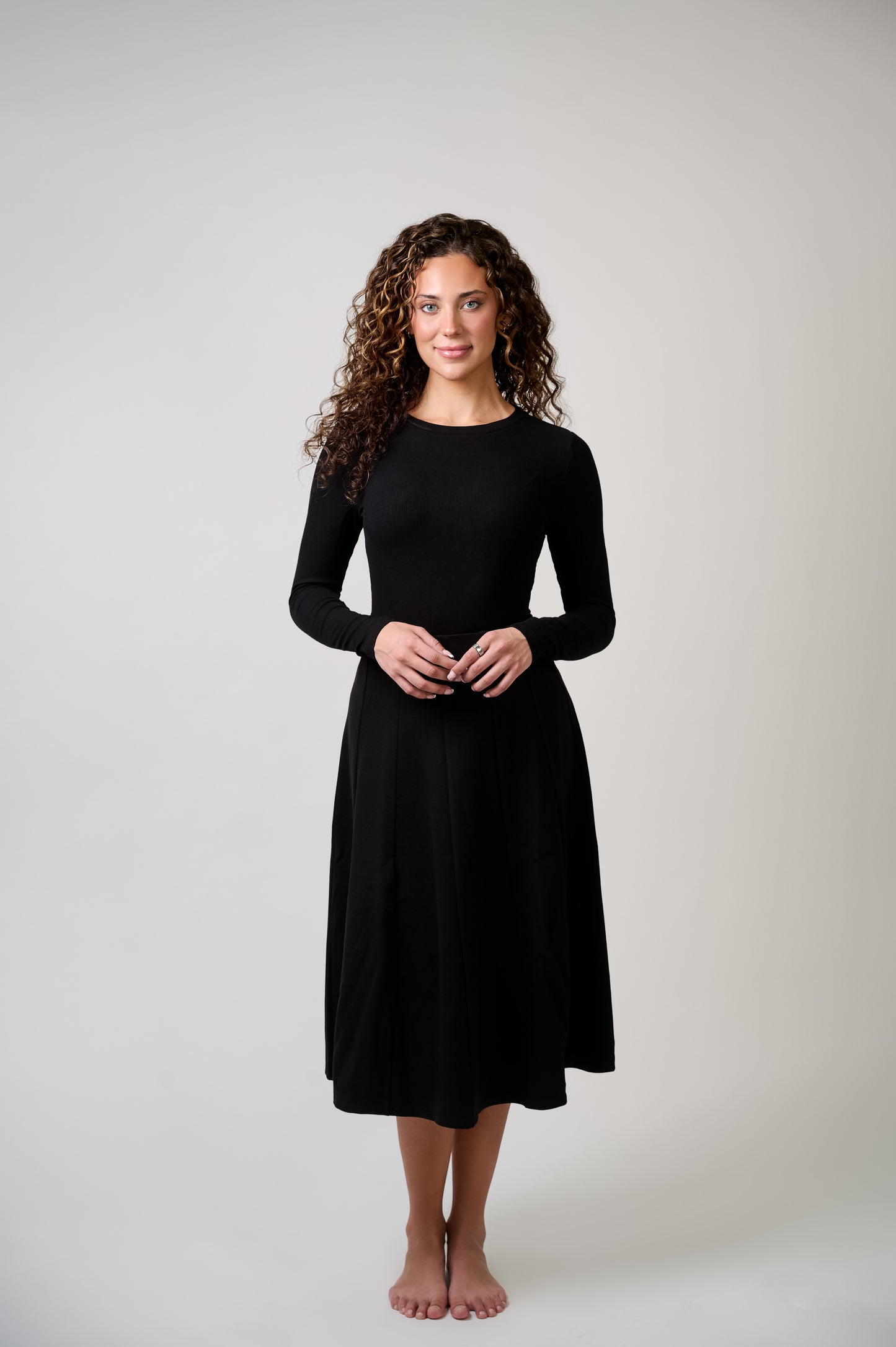 Basic Panel Skirt – Black – 29"